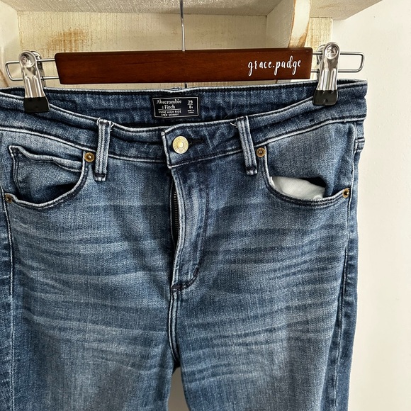 A&F | Simone High Rise Super Skinny Jeans - Picture 4 of 9